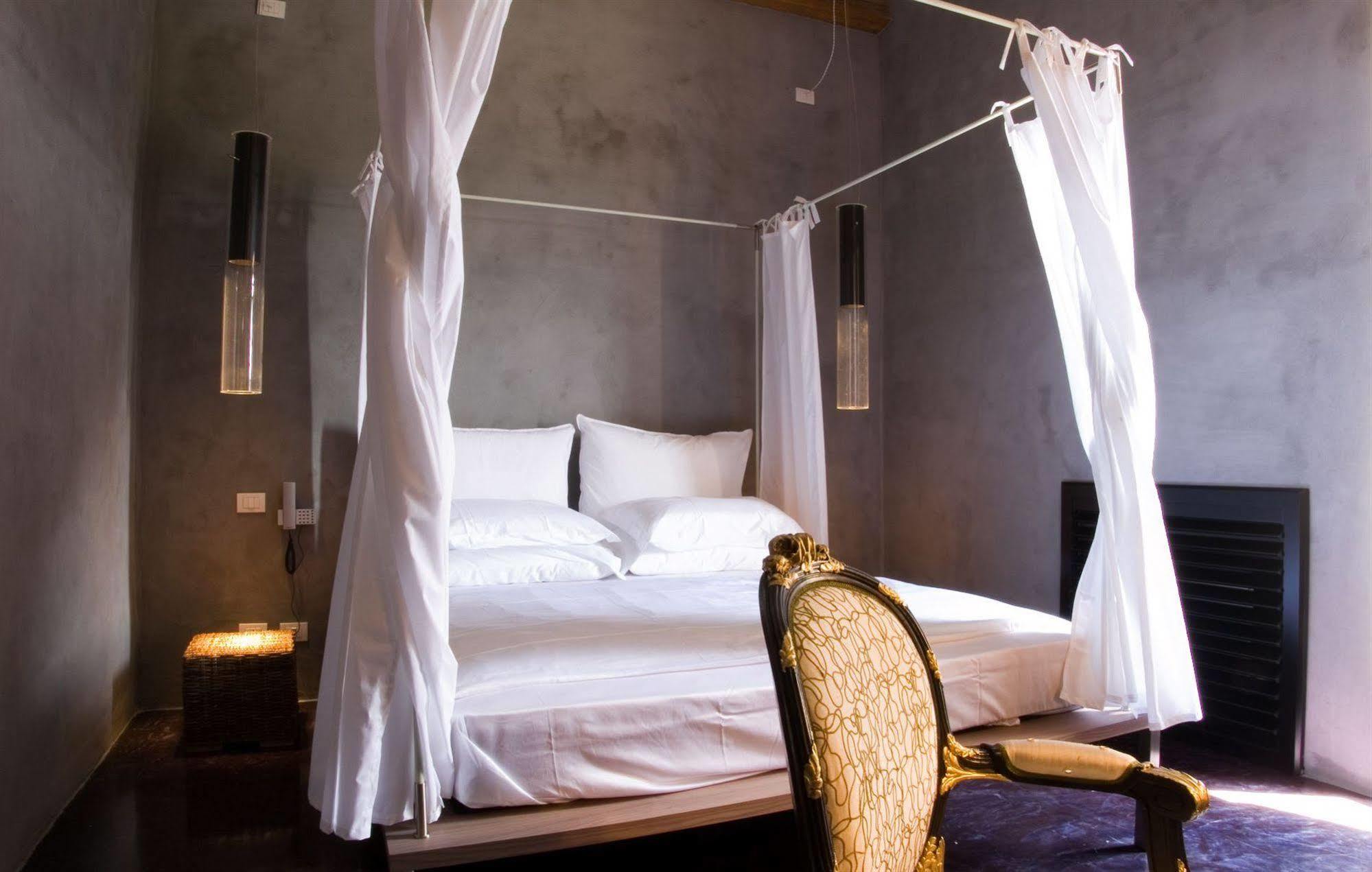 Caol Ishka Hotel Syracuse Esterno foto