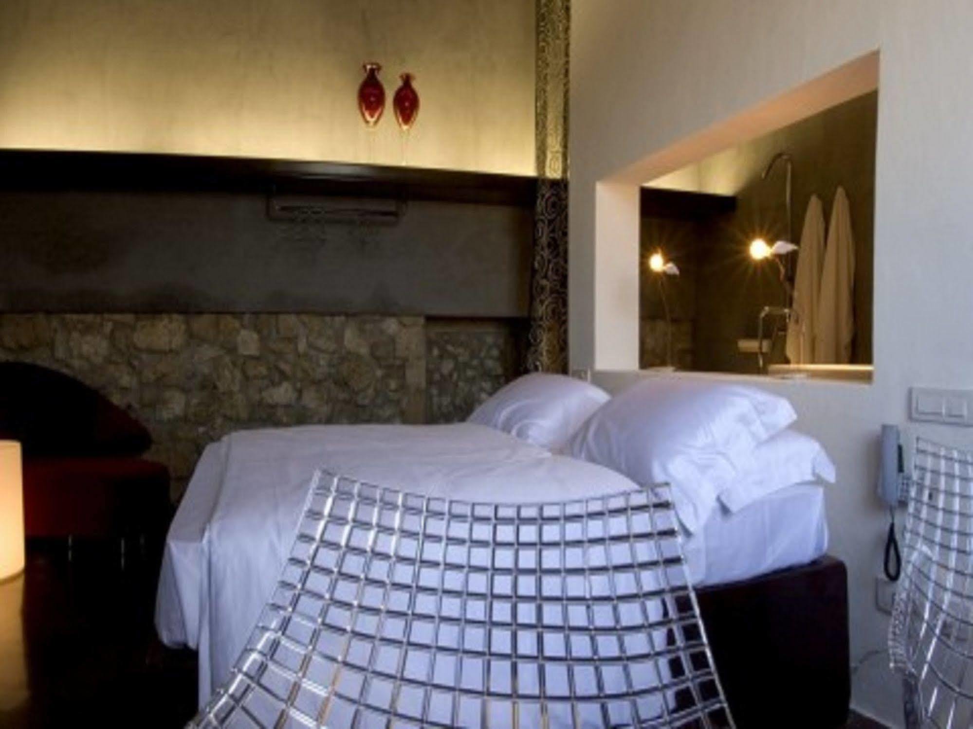 Caol Ishka Hotel Syracuse Esterno foto